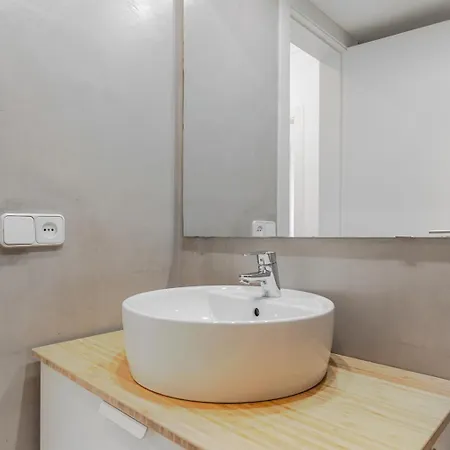 Blueground Pedralbes Ac Wd Nr Camp Nou Bcn-184 Apartment
